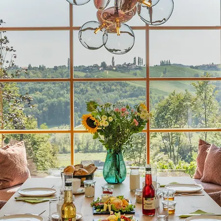 Steirerblicke - Domaine Sernau Sauvignon Vakantiehuis *